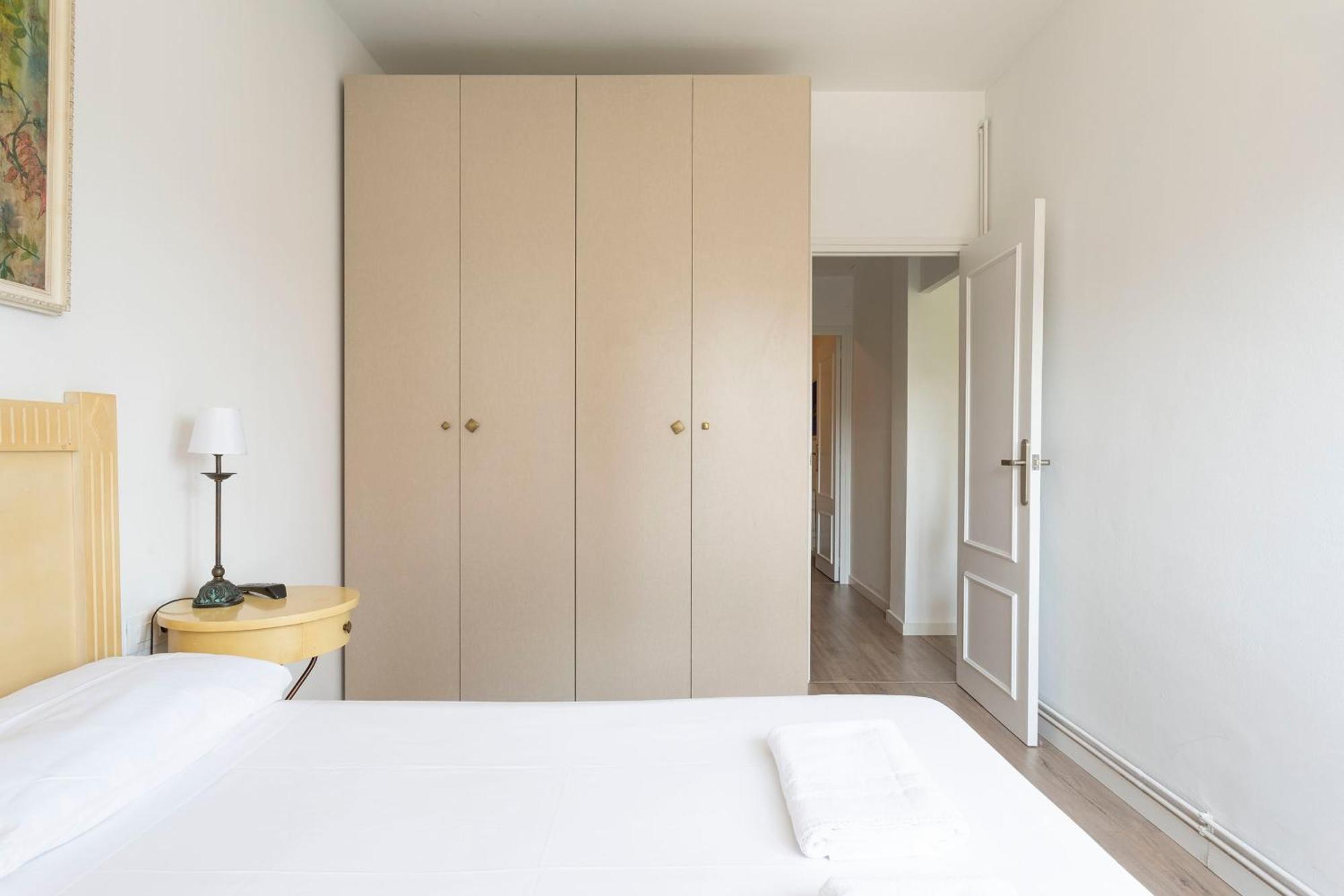 Cozy Apartment Near Fira Gran Via With Ac 略夫雷加特河畔奥斯皮塔莱特 外观 照片