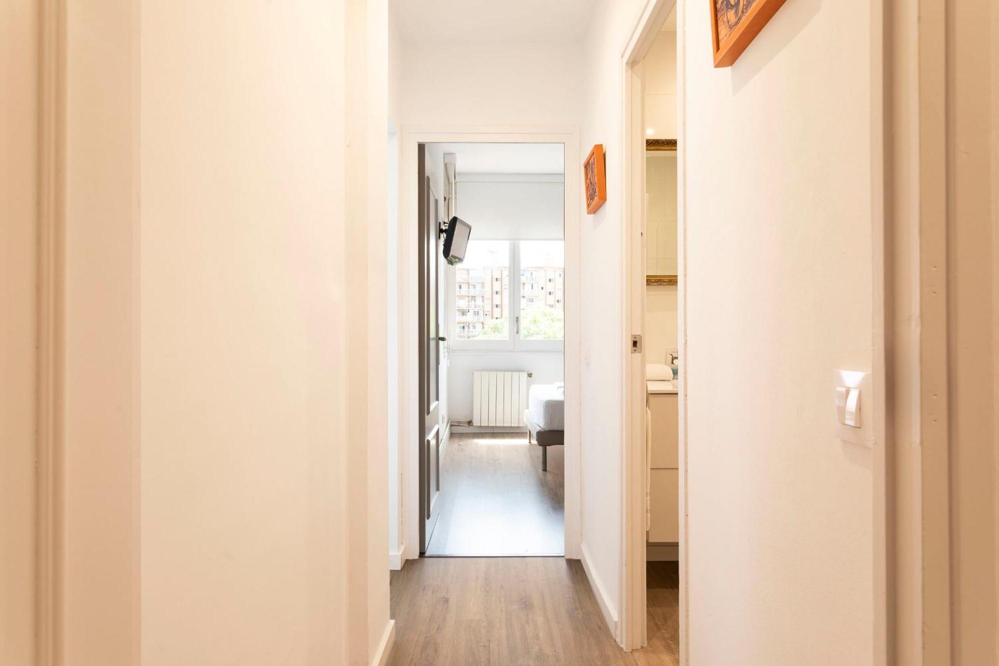 Cozy Apartment Near Fira Gran Via With Ac 略夫雷加特河畔奥斯皮塔莱特 外观 照片