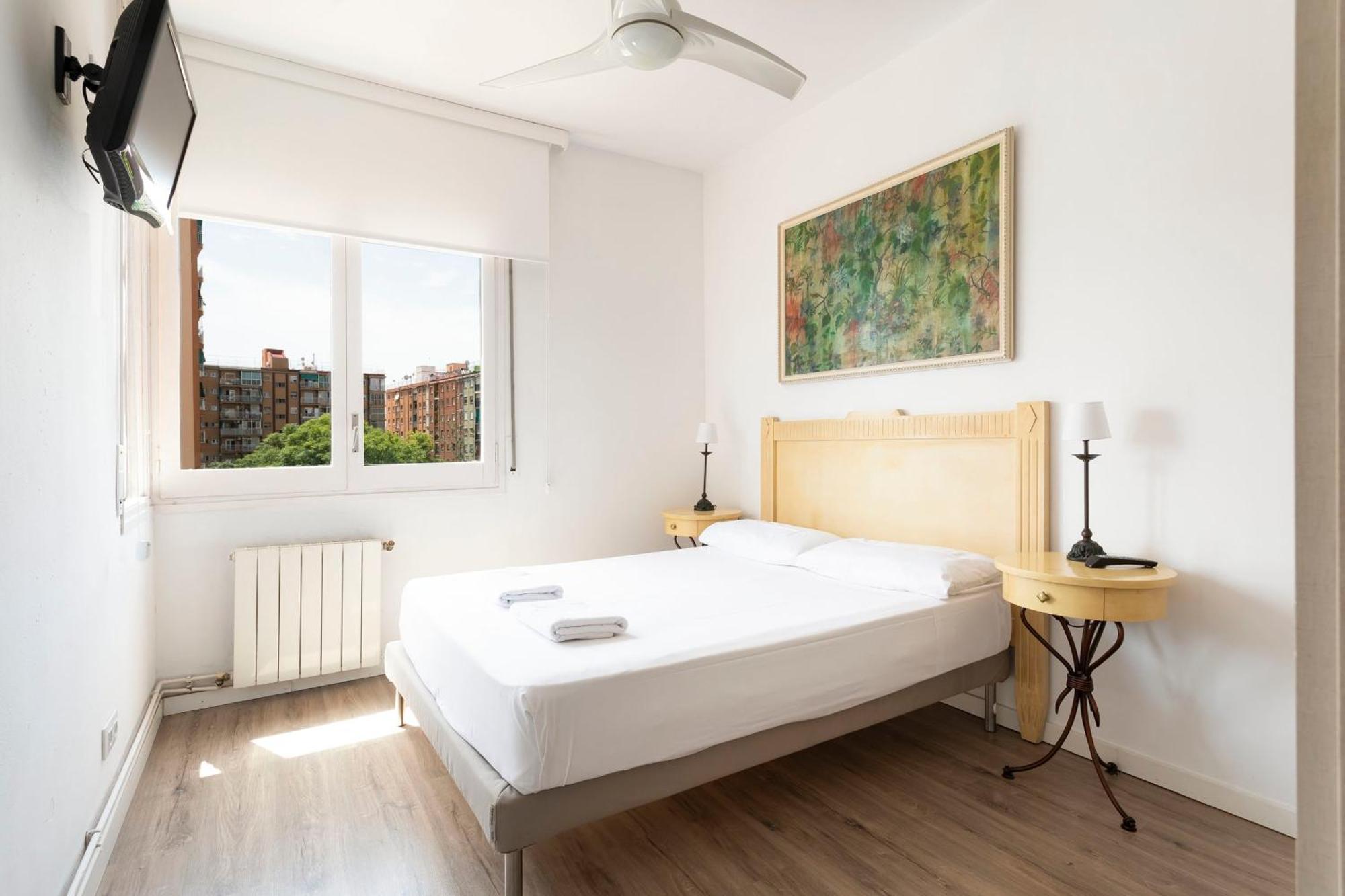 Cozy Apartment Near Fira Gran Via With Ac 略夫雷加特河畔奥斯皮塔莱特 外观 照片