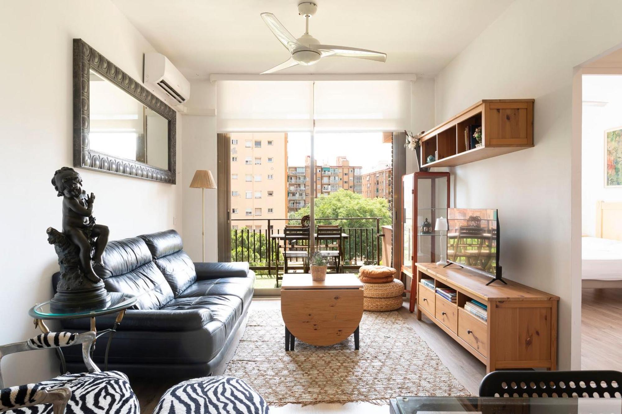 Cozy Apartment Near Fira Gran Via With Ac 略夫雷加特河畔奥斯皮塔莱特 外观 照片